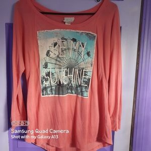 Woman's 3/4 sleeve shirt